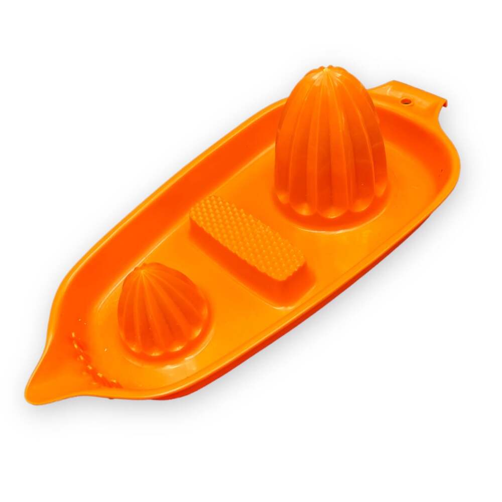 Kitschy vintage 1970s  HUTZLER Juicer kitchen gadget
